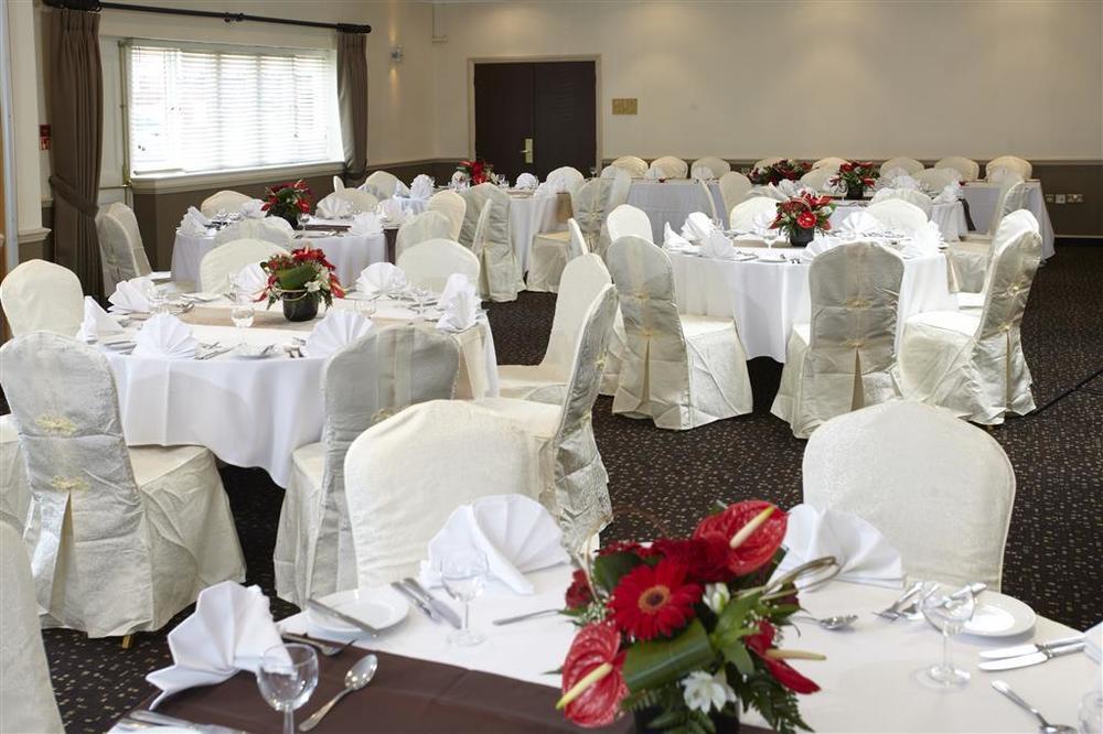 Best Western Cumberland Hotel Харроу Ресторан фото