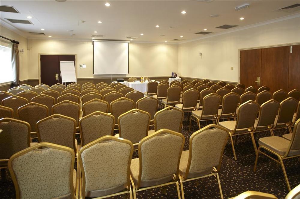 Best Western Cumberland Hotel Харроу Бизнес фото